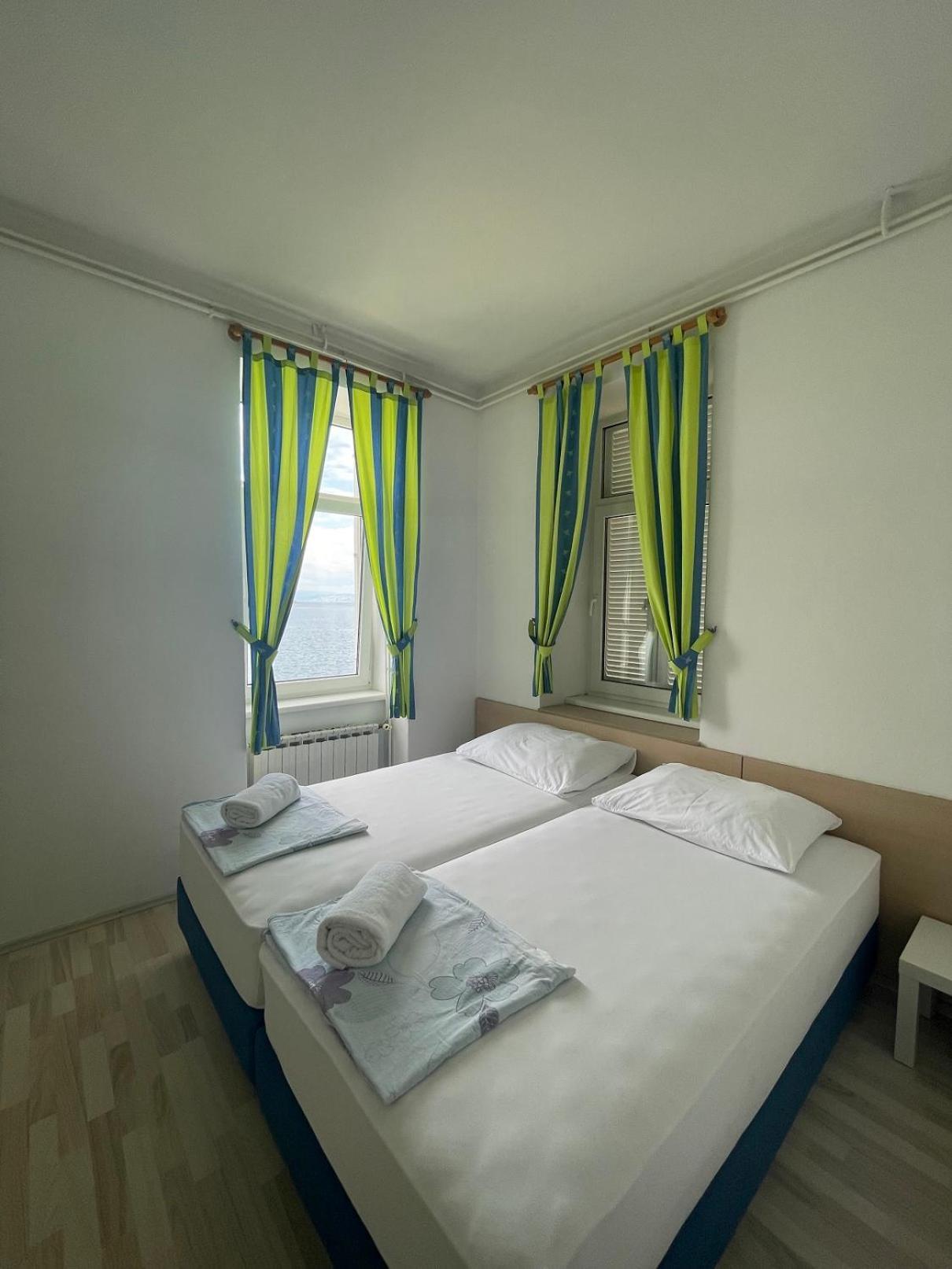 Bed&Breakfast Villa Eva Omisalj Exterior photo