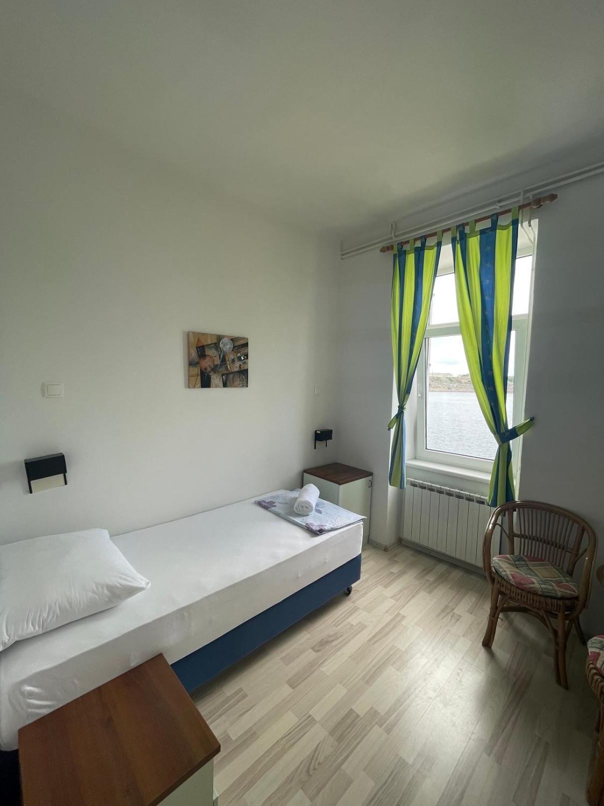 Bed&Breakfast Villa Eva Omisalj Exterior photo